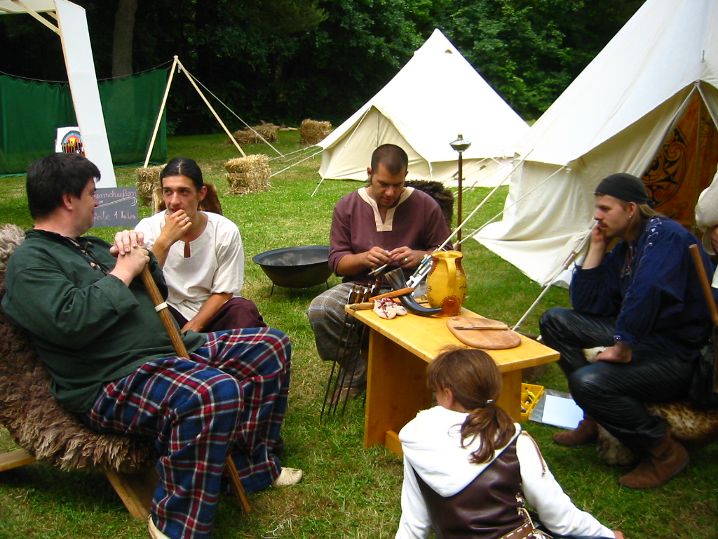 Ehrw�rdige Runde *g